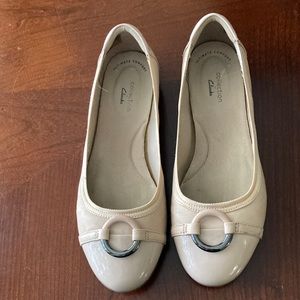 CLARKS COLLECTION FLATS WOMEN SZ.8W